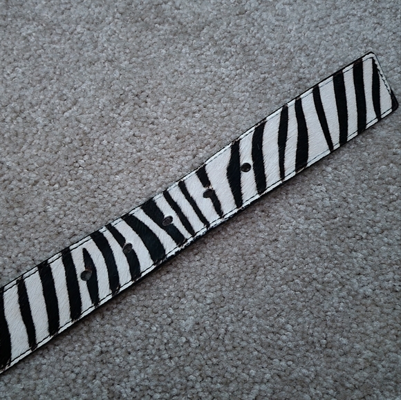 🏁 Michael Kors Zebra Print Dyed Cow Hair Belt - Size L - Picture 10 of 10